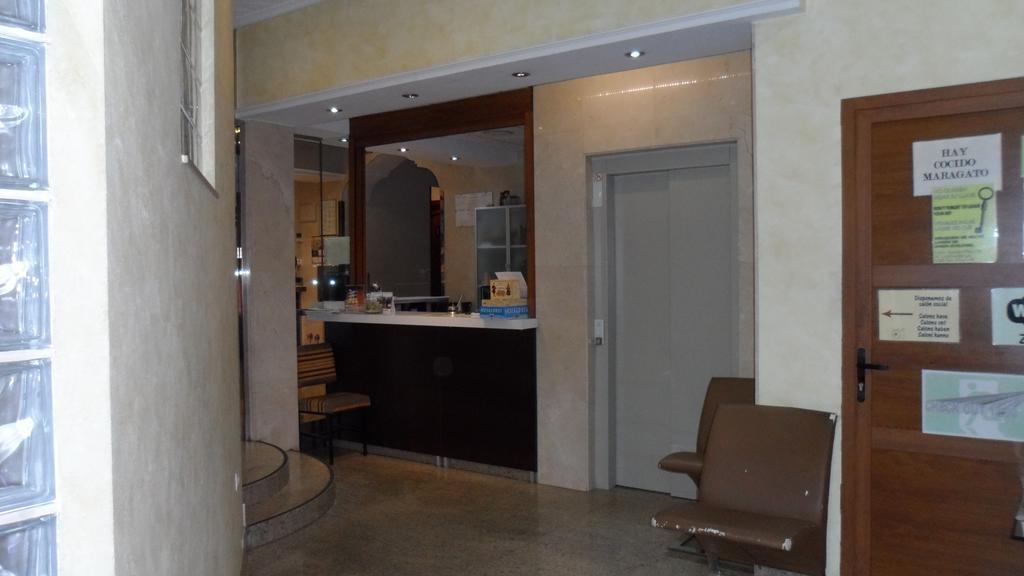 Hostal Coruna Astorga Exterior foto