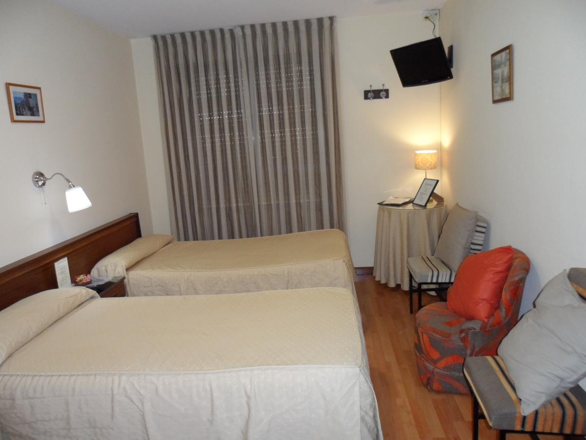 Hostal Coruna Astorga Exterior foto