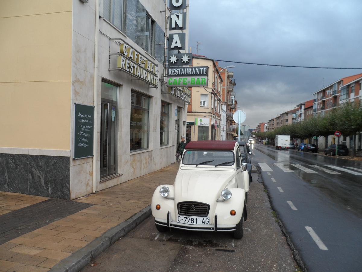 Hostal Coruna Astorga Exterior foto